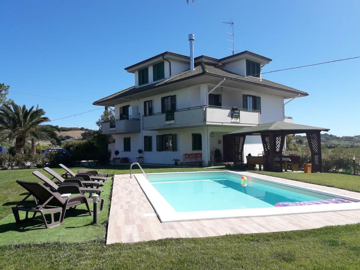 Gli Orti Di San Giacomo Bed & Breakfast Monteprandone Exterior photo